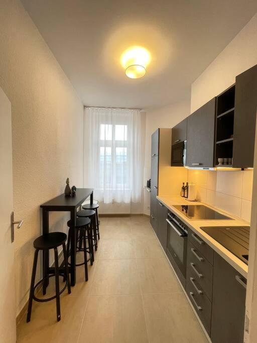 Lucky Stays Ls10 - Vollausstattung - Zentrum - Aufzug - Grosse Kueche - 2 Zimmer - Smart-Tv Magdeburg Kültér fotó