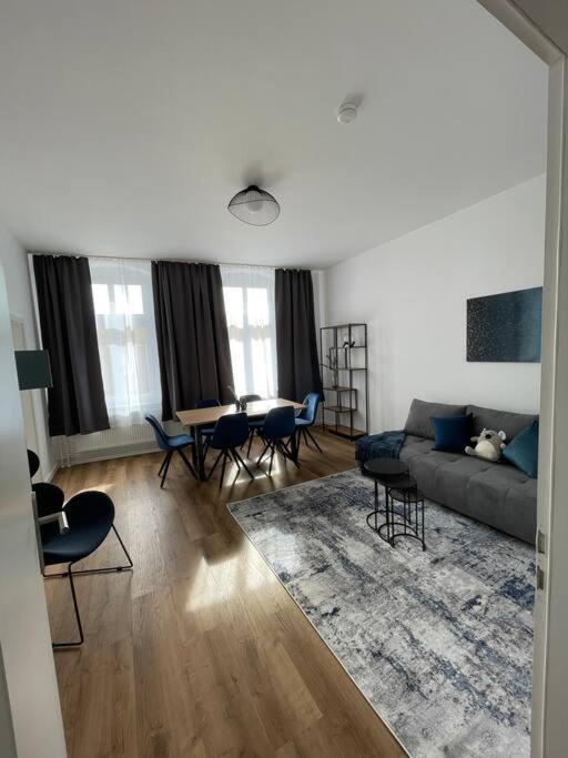 Lucky Stays Ls10 - Vollausstattung - Zentrum - Aufzug - Grosse Kueche - 2 Zimmer - Smart-Tv Magdeburg Kültér fotó